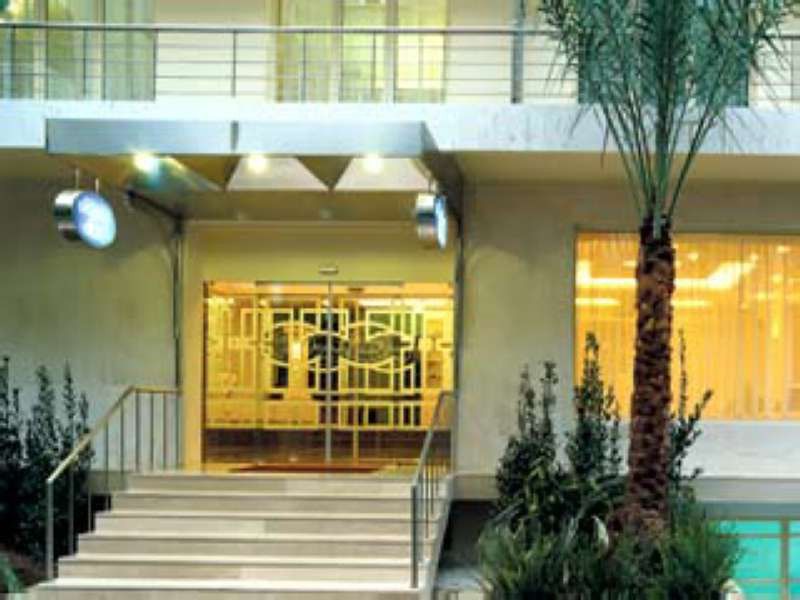 Holiday Suites Афины Экстерьер фото
