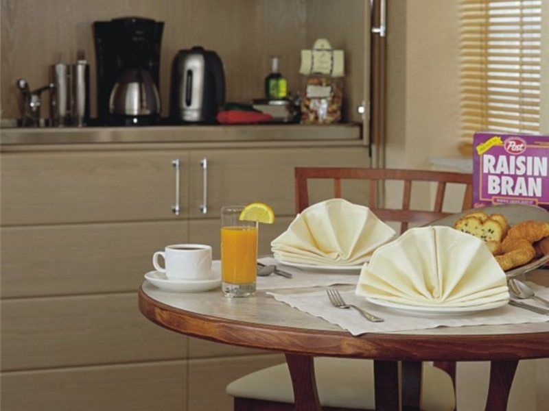 Holiday Suites Афины Экстерьер фото